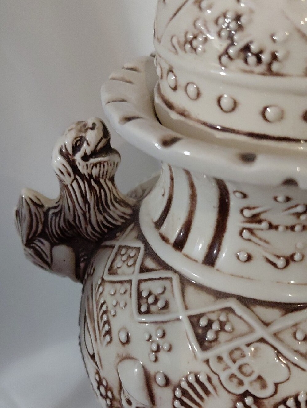 Decorative Cream Ceramic Lidded Urn with Carved Dog Finial - Picture 13 of 14